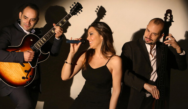 Alma Sonida - la musica per il tuo matrimonio - trio acustico live- voce, chitarra, contrabbasso.